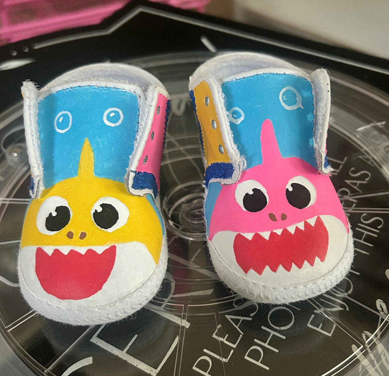 “The sneakers I got for my son were beyond beautiful, they were very detailed. They were exactly what I imagined but better!” ⭐️⭐️⭐️⭐️⭐️ -Nicole-
